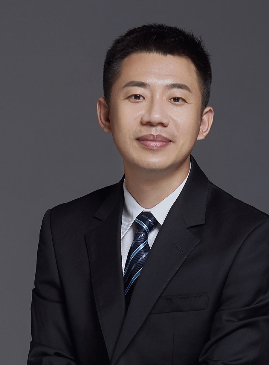何远迪 投资总监 - 容亿投资